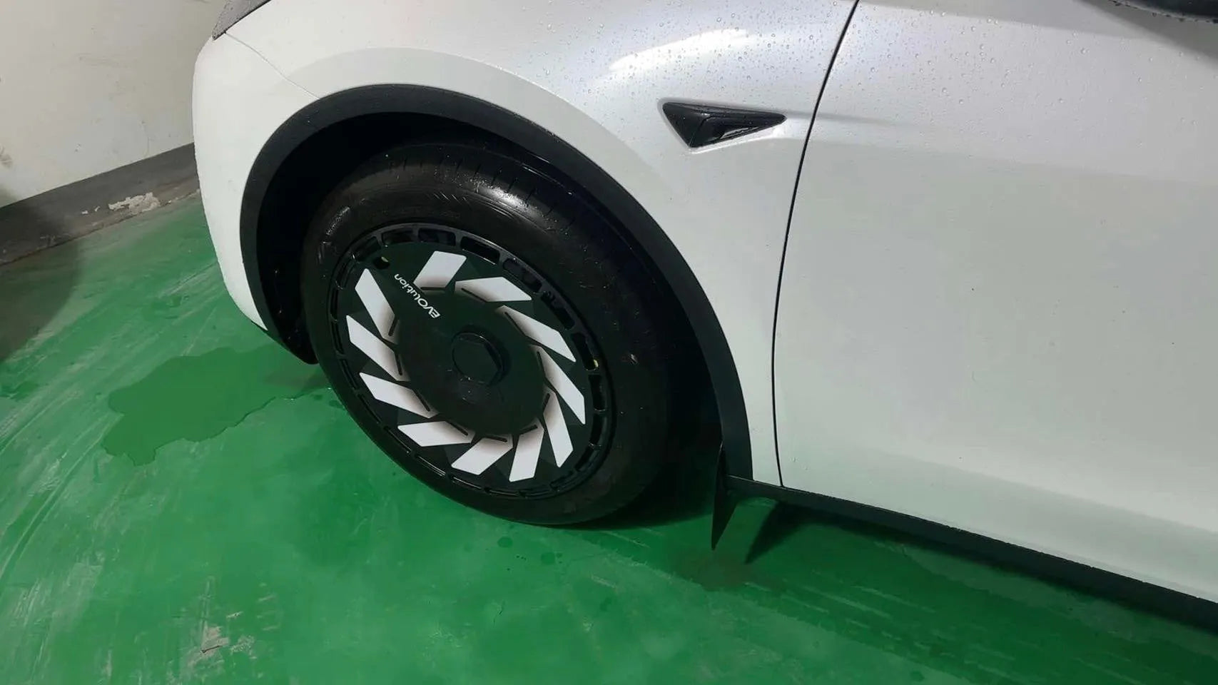 how to put on wheel covers